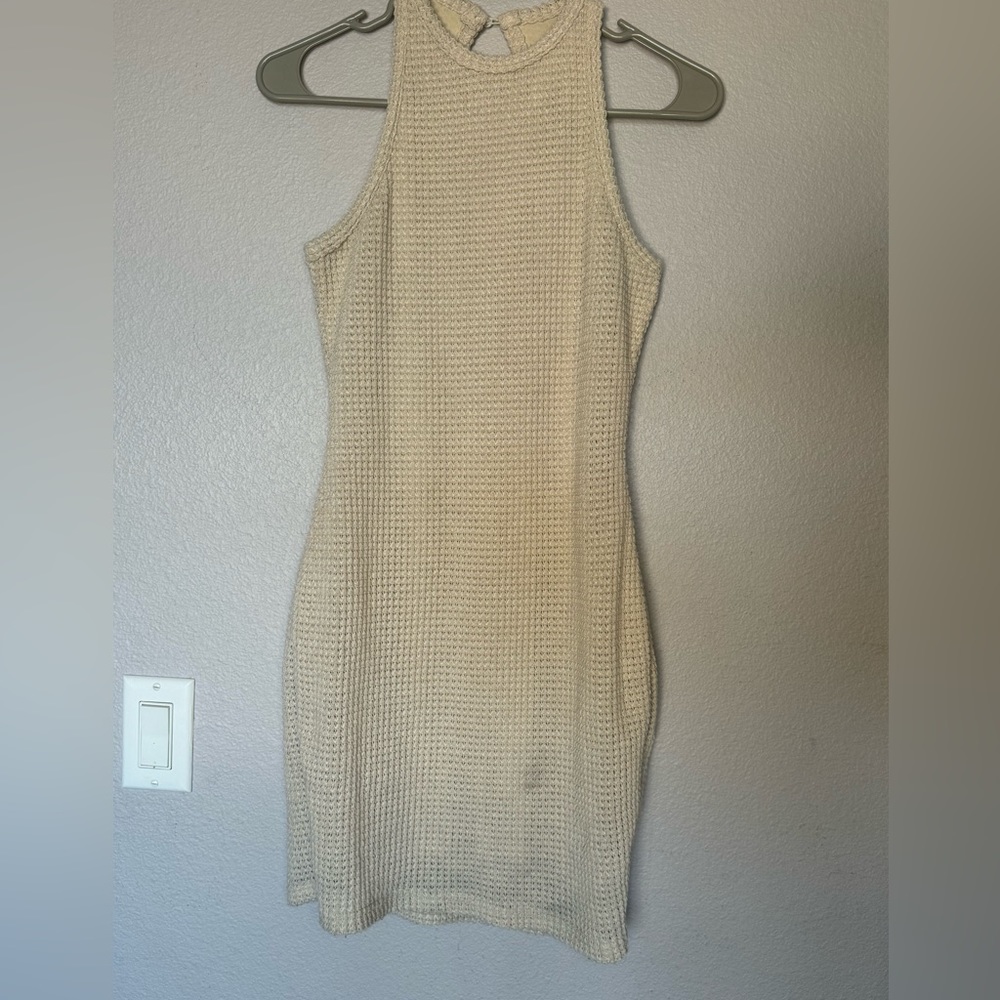 BODYCON CREAM DRESS